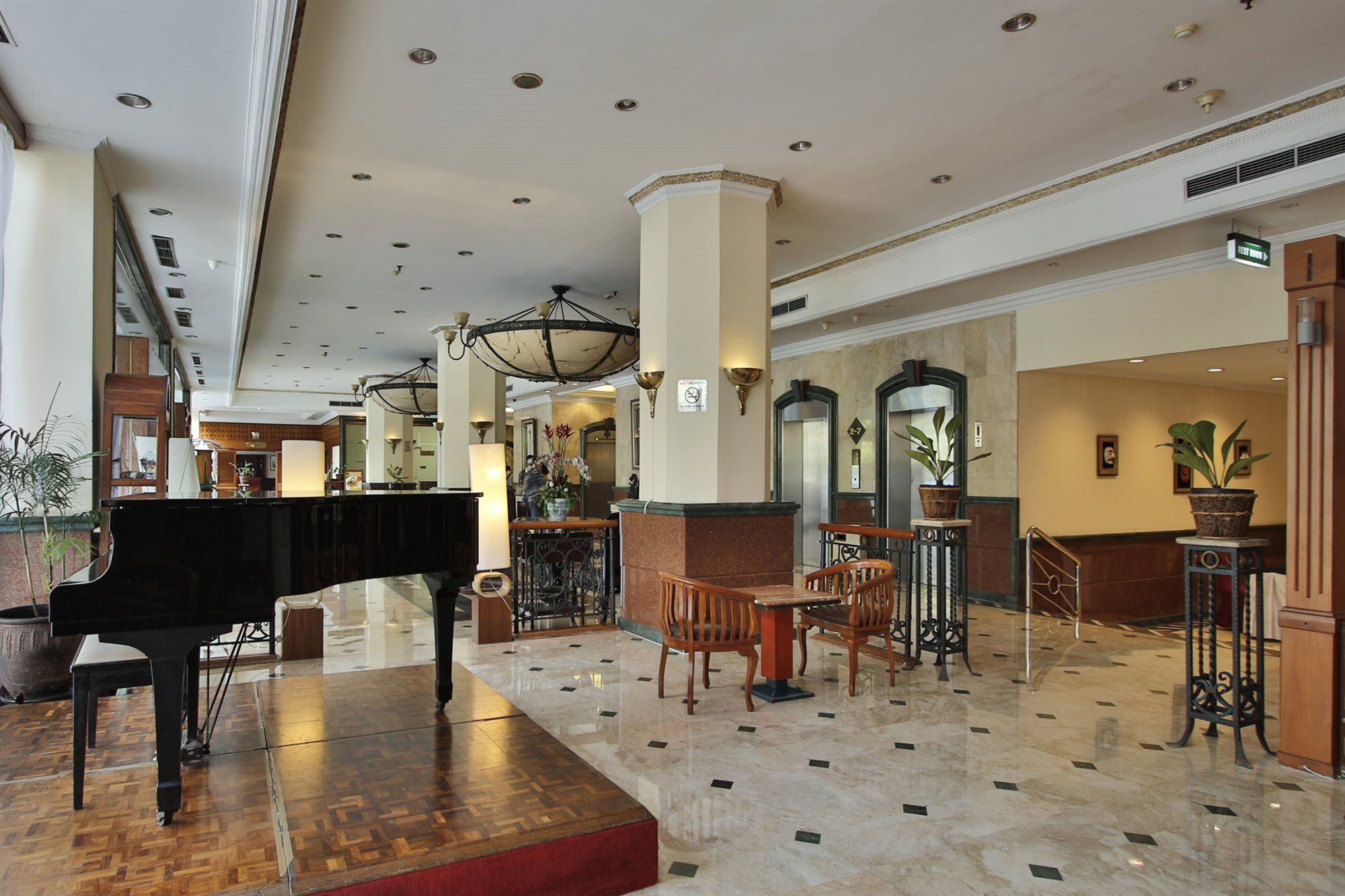 Jayakarta Hotel Джакарта Екстер'єр фото